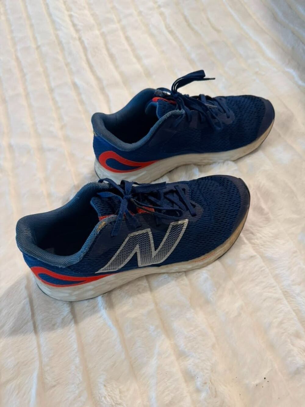New Balance Fresh Foam Arishi V4 Boys Running Shoes Navy Orange Size 6